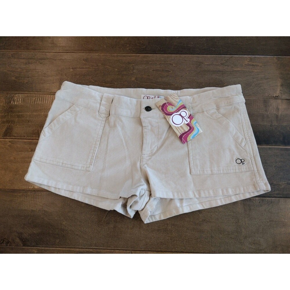 OCEAN PACIFIC OP Women's NWT cream Y2K Low Rise classic corduroy shorts - 17